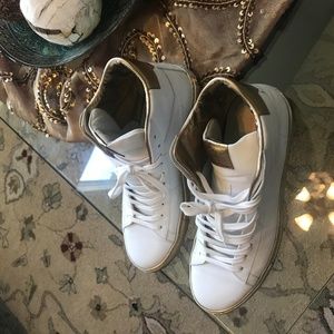 Men's sneakers